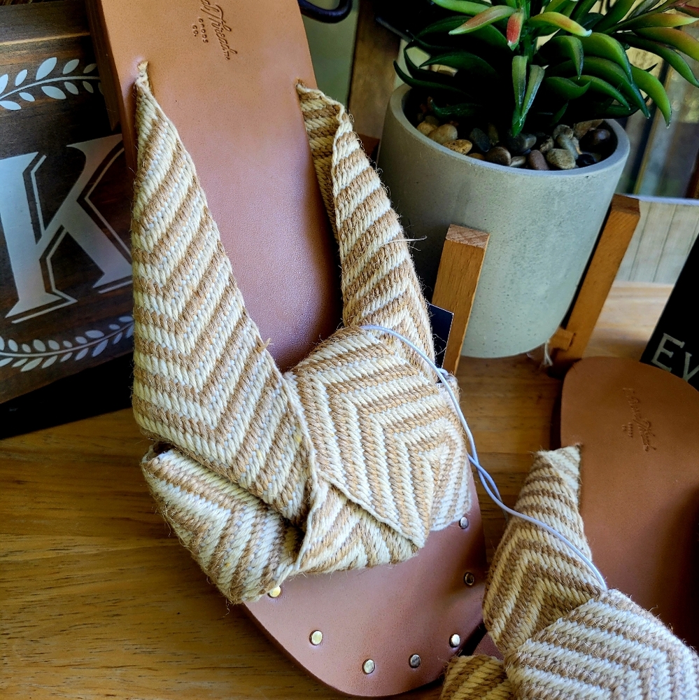 Universal Thread Louise Sandals - image 2